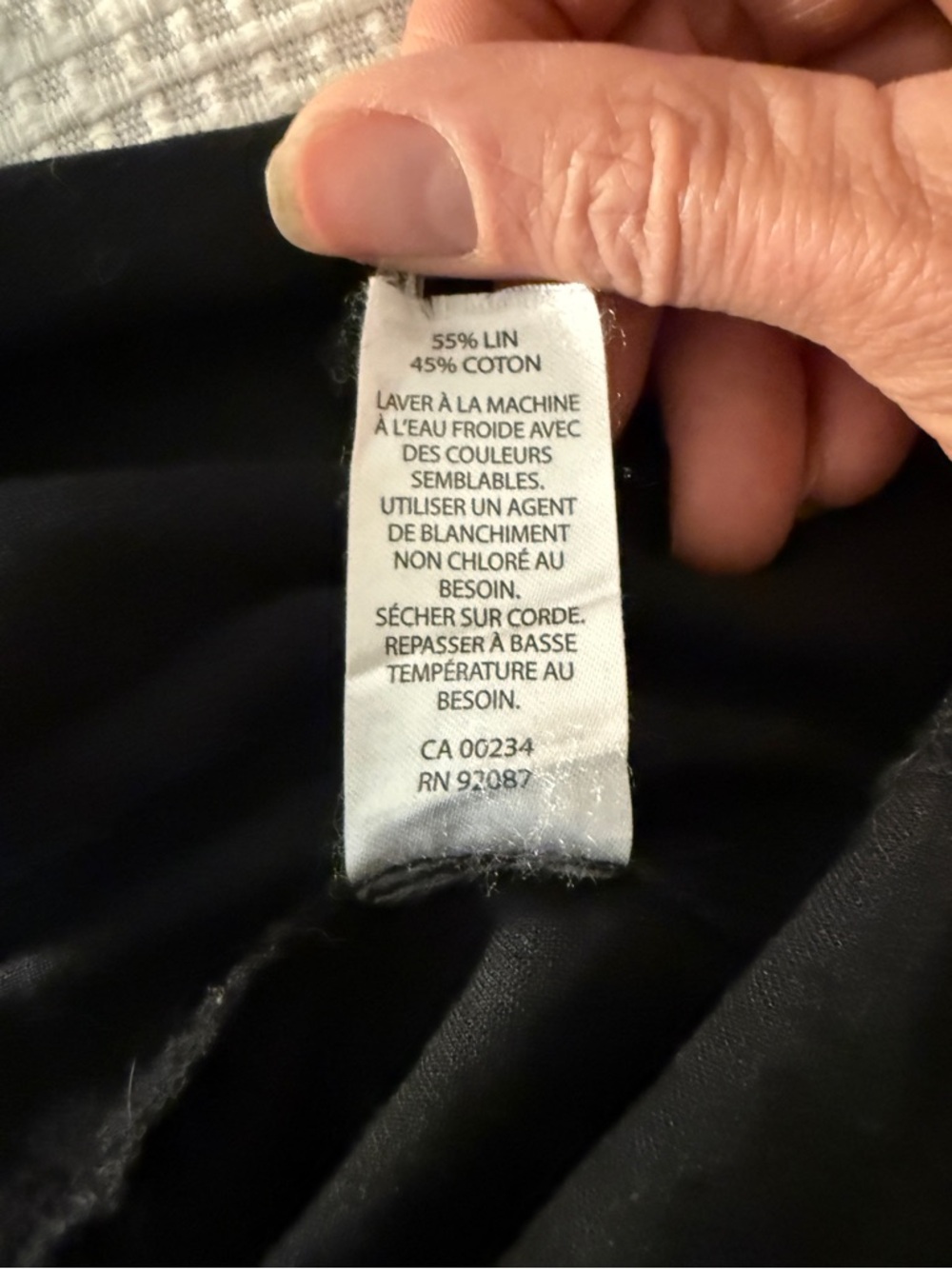 Saks Fifth Avenue XL linen/cotton Black Button-Front Top - Picture 4 of 8